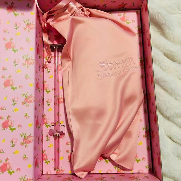 New Stanley 30oz Tumbler x Love Shack Fancy ‘Ibiza Sunset - Picture 6 of 9